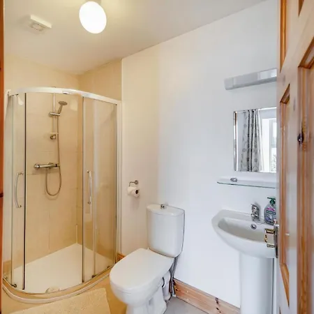 4 Bed In Kilbrittain Oc-i445 Courtmacsherry